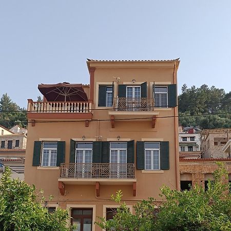 Amfitrion City Gytheio Exterior foto